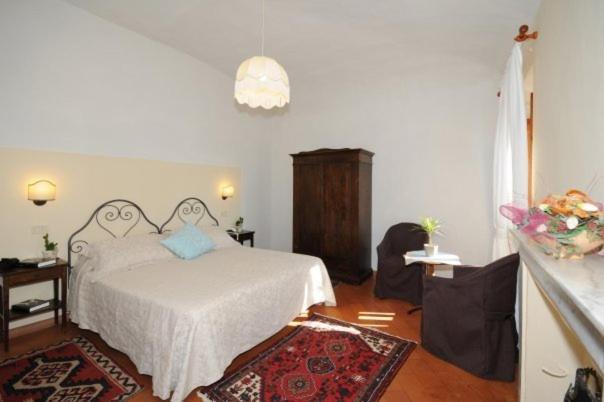 Albergo Duomo Montepulciano Stazione Habitación foto